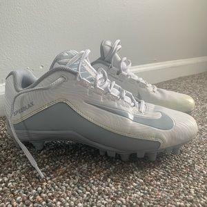 Nike women’s Lacrosse cleats